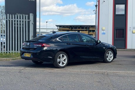 Vauxhall Insignia 1.6 Insignia SRi Nav ecoTec TD 5dr 18