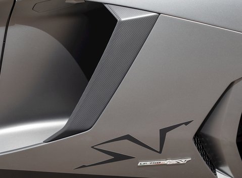 Lamborghini Aventador SV LP 750-4 Roadster 31