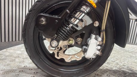 Royal Alloy GT 2019 ONLY 2K NEW MOT CUSTOM SCOOTER LEARNER LEGAL 125CC 12