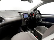 Toyota Aygo 1.0 VVT-i x-play Hatchback 5dr Petrol Manual Euro 6 (s/s) (71 ps) Bluetooth 15