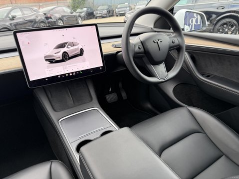 Tesla Model Y SUV 5dr Electric Auto RWD (346 ps) 29