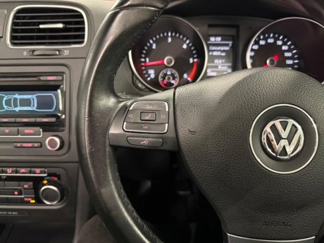 Volkswagen Golf 1.6 TDI BlueMotion Tech SE Cabriolet Euro 5 (s/s) 2dr 18