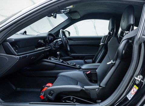 Porsche 911 GT3 TOURING (992) 24
