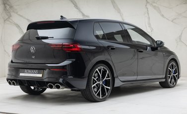 Volkswagen Golf R TSI 4MOTION 6
