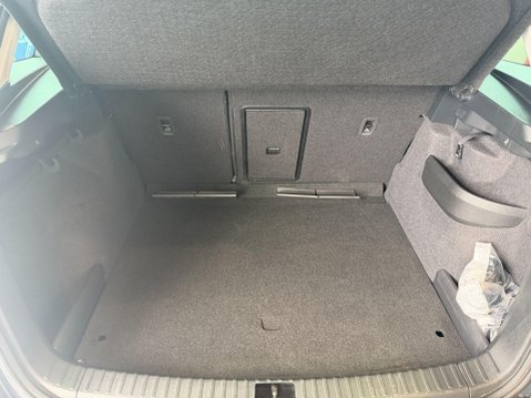 Skoda Karoq 1.5 TSI ACT SE L DSG Euro 6 (s/s) 5dr 12
