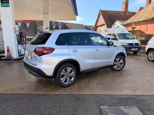 Suzuki Vitara SZ-T BOOSTERJET ALLGRIP MHEV 