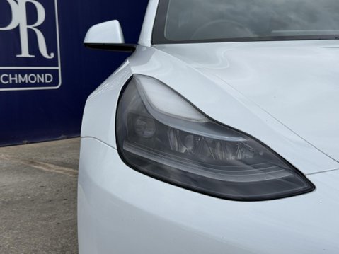 Tesla Model 3 Saloon 4dr Electric Auto RWD (241 bhp) 12