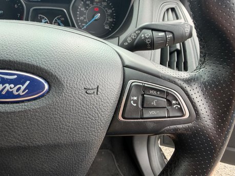 Ford Focus ST-LINE 19