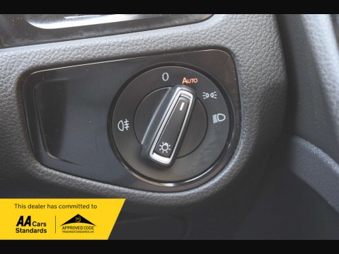 Volkswagen Golf 2.0 Golf R TSi 4WD 5dr 56