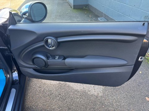 Mini Hatch ONE 22