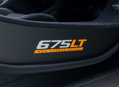 McLaren 675LT Spider MSO Carbon Series 28
