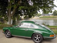 Porsche 911 T 2.2 LWB - LHD COUPE 11