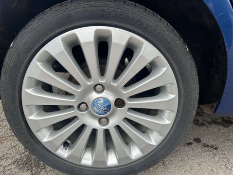 Ford Fiesta 1.4 Fiesta Titanium 96 5dr 12