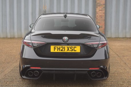 Alfa Romeo Giulia V6 BITURBO QUADRIFOGLIO 47