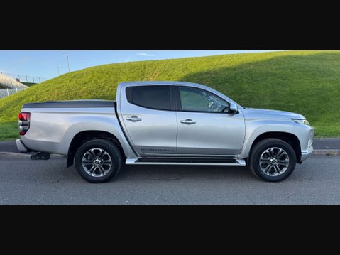 Mitsubishi L200 2.3 L200 Barbarian X DI-D Auto 4WD 3