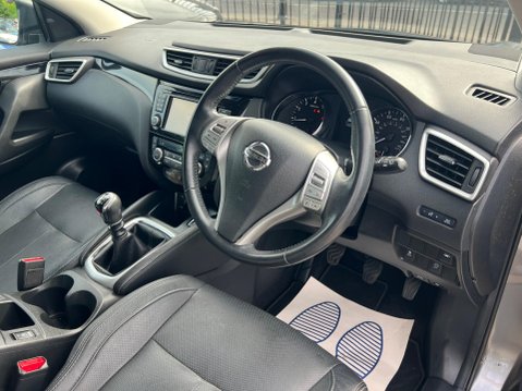 Nissan Qashqai 1.2 DIG-T Tekna 2WD Euro 6 (s/s) 5dr 18