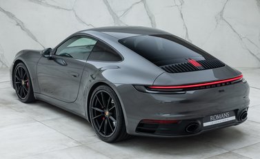 Porsche 911 Carrera S (992) 9