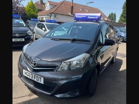 Toyota Yaris 1.33 Dual VVT-i TR Euro 5 5dr 3