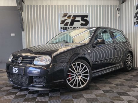 Volkswagen Golf 3.2 R32 Hatchback 3dr Petrol Manual (276 g/km, 240 bhp) 3