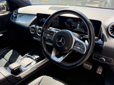 Mercedes-Benz B Class B 220 4MATIC AMG LINE PREMIUM 24