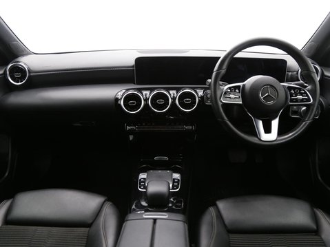 Mercedes-Benz A Class 1.5 A180d Sport (Executive) 7G-DCT Euro 6 (s/s) 5dr 9