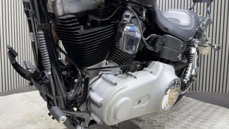 Harley-Davidson Street BOB FXDB 2009 ONLY 11K EXTRAS FITTED LONG MOT 1584 15