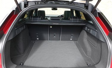 Land Rover Range Rover Velar R-Dynamic D300 HSE 17