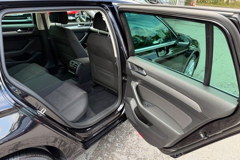 Volkswagen Passat SE BUSINESS TDI BMT DSG - £35 ROAD TAX -ULEZ READY -ADAPTIVE CRUISE CONTROL 30