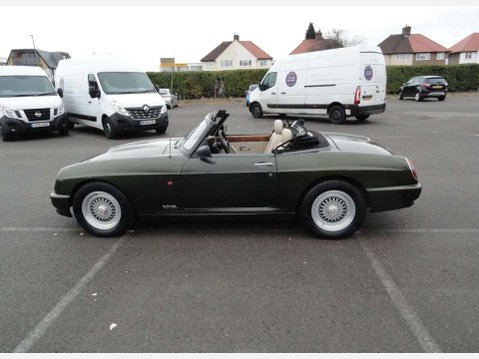 MG RV8 3.9 RV8 2dr 15