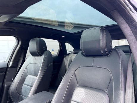 Jaguar F-Pace 2.0 D180 Chequered Flag Auto AWD Euro 6 (s/s) 5dr 31