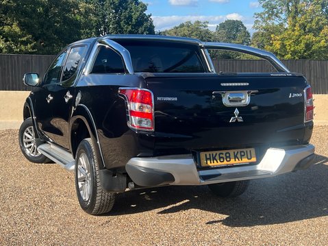 Mitsubishi L200 DI-D 4WD BARBARIAN DCB 2
