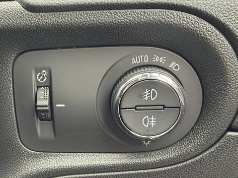 Vauxhall Grandland 1.2 Turbo Ultimate 5dr 31