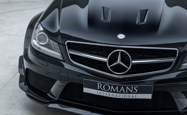 Mercedes-Benz C63 AMG BLACK SERIES 28