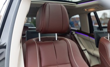 Mercedes-Benz GLS 600 First Class 13