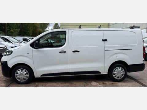 Vauxhall Vivaro 1.5 Turbo D 2900 Dynamic Panel Van 6dr Diesel Manual L2 H1 Euro 6 (s/s) (10 13
