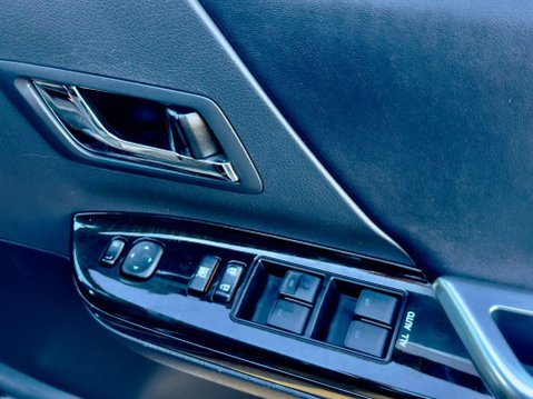 Toyota Vellfire 2.4+GOLDEN EYES+GRADE 4B+FRESH IMPORT+ 75