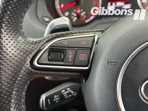 Audi RS Q3 2.5 RS Q3 TFSI Quattro Semi-Auto 4WD 5dr 33