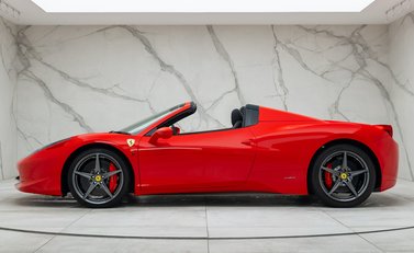 Ferrari 458 SPIDER 3