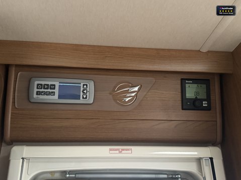 Auto-Trail Comanche Frontier|4 Berth|2 Belts|AUTO|Rear Single Beds|Hab 19