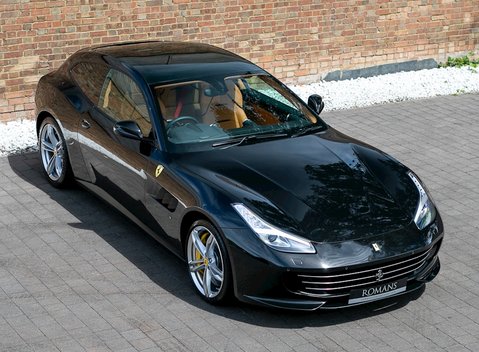 Ferrari GTC4 Lusso 5