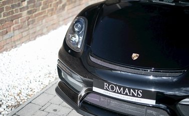 Porsche Cayman GT4 19