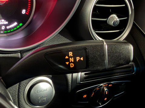 Mercedes-Benz C Class C300 BLUETEC HYBRID AMG LINE PREMIUM 24