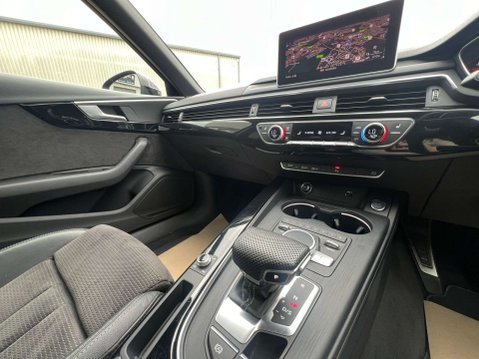 Audi A4 2.0 A4 Black Edition 40 TFSI Semi-Automatic 5dr - NATIONAL DELIVERY* 38