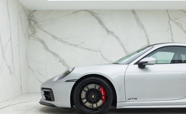 Porsche 911 (992) Carrera 4 GTS 25