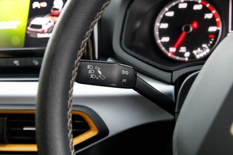 SEAT Ibiza MPI SE 16