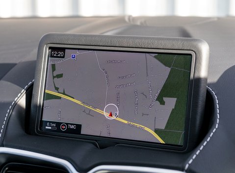 Aston Martin V8 Vantage 17