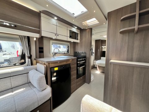 Elddis Affinity  550 15