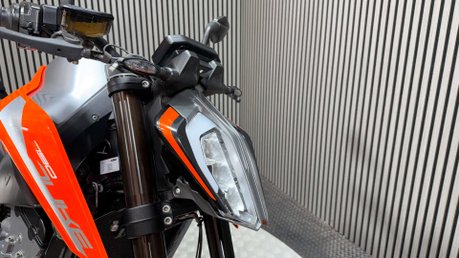 KTM Duke 2018 33K SPARES OR REPAIR PROJECT BIKE 790CC NAKED 21