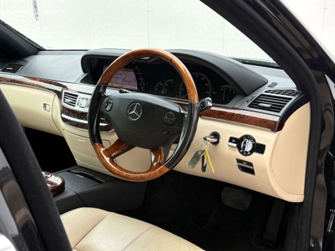 Mercedes-Benz S Class 3.0 S320 CDi Auto 4dr 38
