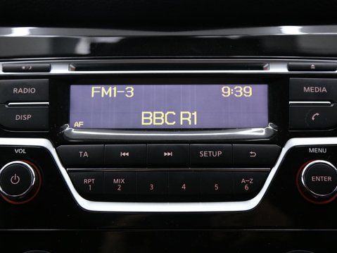 Nissan Qashqai 1.3 DIG-T Visia Euro 6 (s/s) 5dr 17